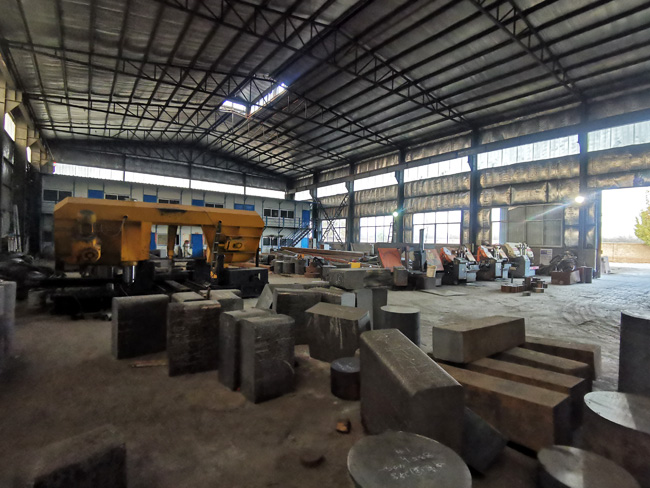 廠(chǎng)區(qū)設(shè)備